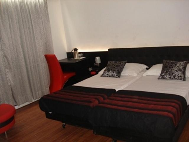 Fabhotel Ballygunge Luxury - Behind Punjab Club Kolkata Room photo