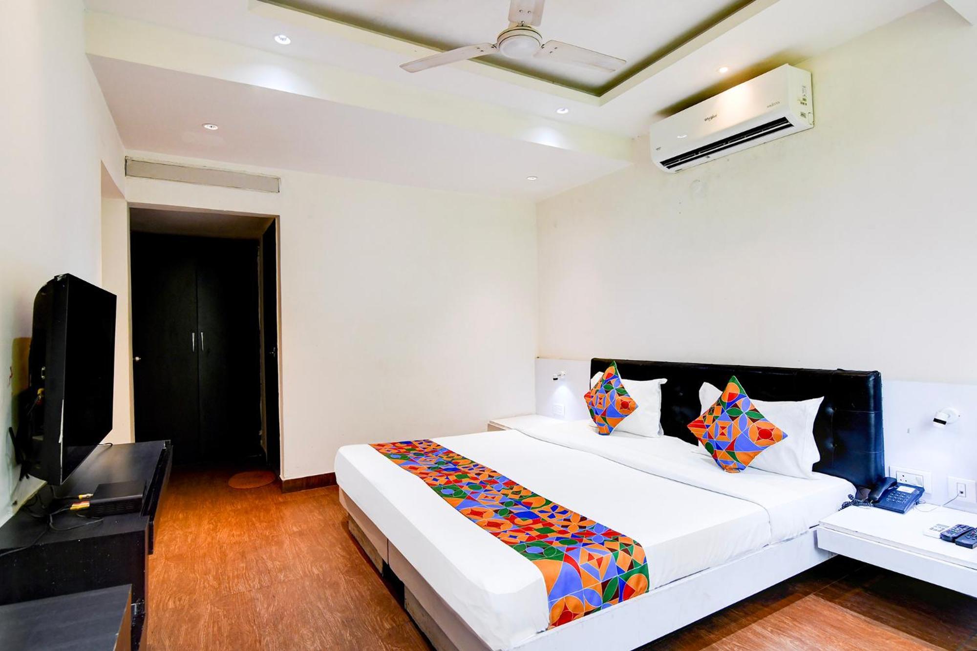Fabhotel Ballygunge Luxury - Behind Punjab Club Kolkata Exterior photo