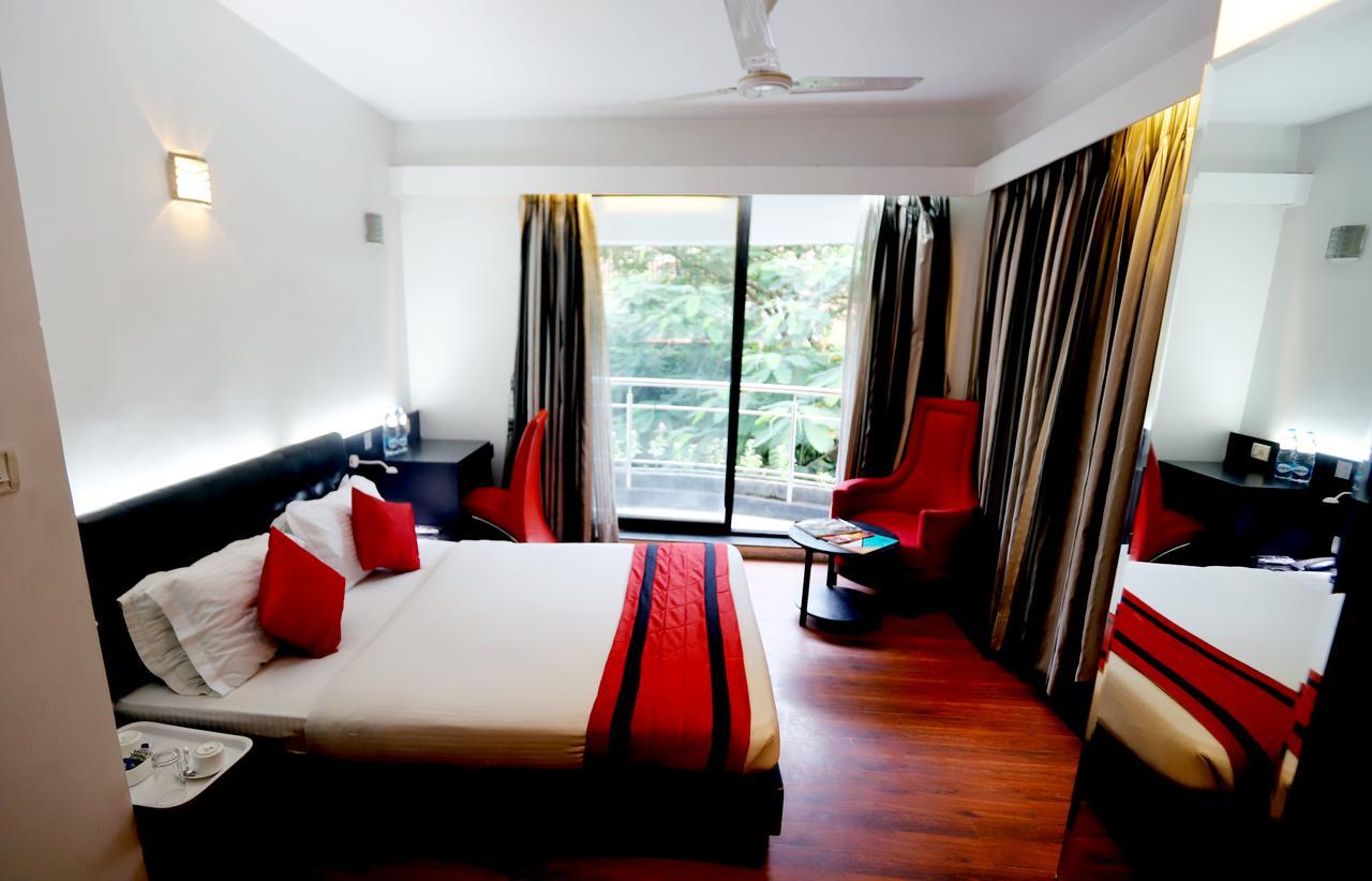 Fabhotel Ballygunge Luxury - Behind Punjab Club Kolkata Exterior photo